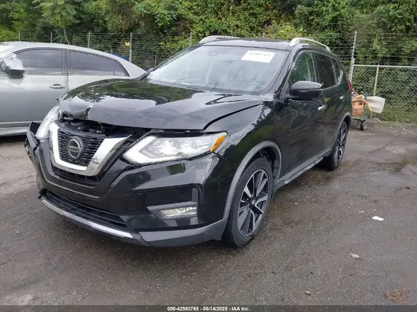 JN8AT2MT9JW485740 2018 NISSAN ROGUE - Image 2