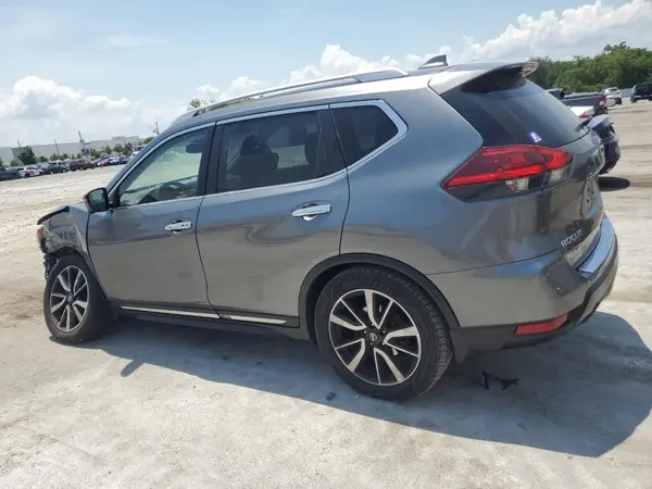 JN8AT2MT9JW487813 2018 NISSAN ROGUE - Image 2