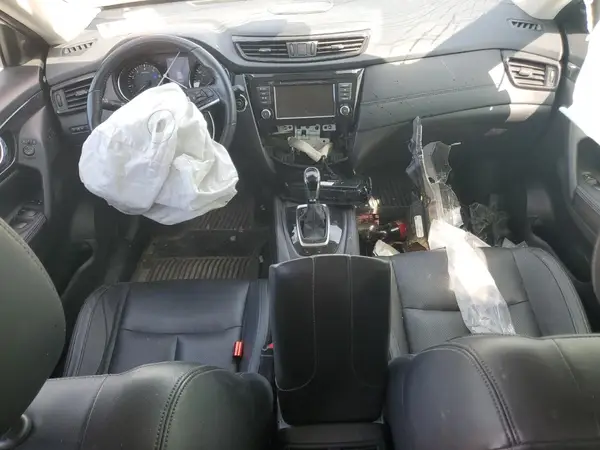 JN8AT2MT9JW488279 2018 NISSAN ROGUE - Image 8