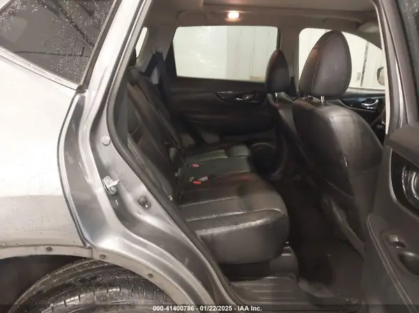 JN8AT2MT9JW489688 2018 NISSAN ROGUE - Image 8