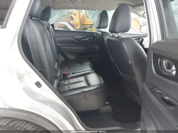 JN8AT2MT9JW489884 2018 NISSAN ROGUE - Image 8