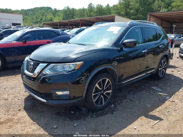 JN8AT2MT9JW490307 2018 NISSAN ROGUE - Image 2