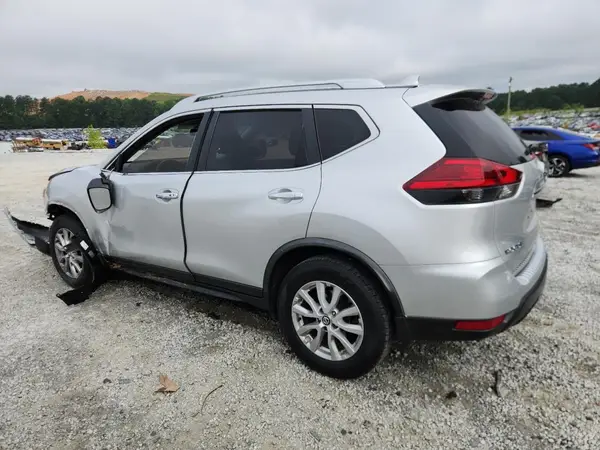 JN8AT2MT9JW490985 2018 NISSAN ROGUE - Image 2