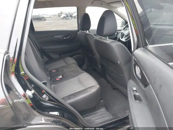 JN8AT2MT9KW250143 2019 NISSAN ROGUE - Image 8