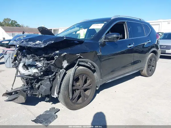 JN8AT2MT9KW251485 2019 NISSAN ROGUE - Image 2