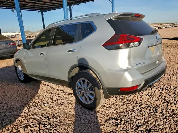 JN8AT2MT9KW253026 2019 NISSAN ROGUE - Image 2