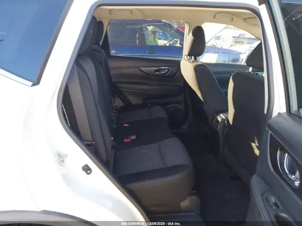 JN8AT2MT9KW255875 2019 NISSAN ROGUE - Image 8