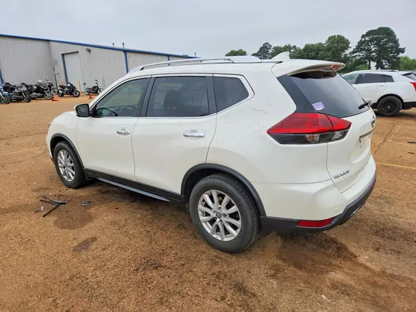 JN8AT2MT9KW255908 2019 NISSAN ROGUE - Image 2