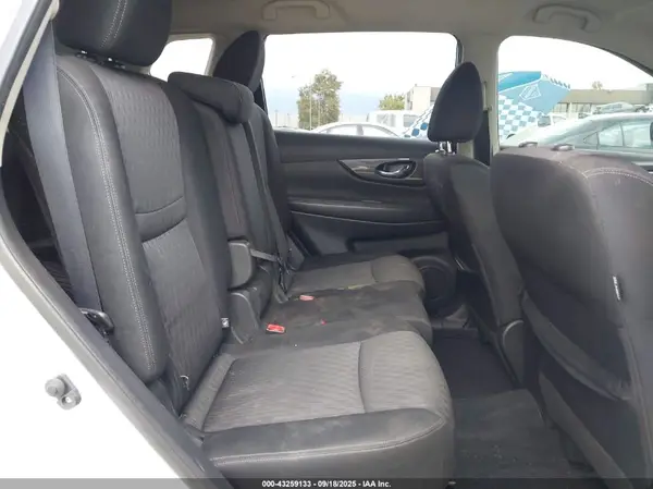 JN8AT2MT9KW259635 2019 NISSAN ROGUE - Image 8
