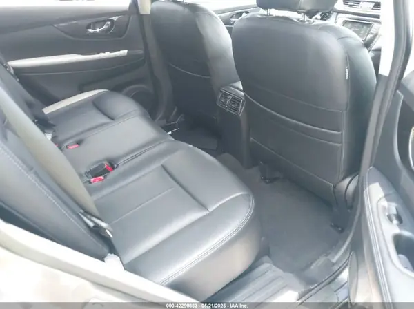 JN8AT2MT9KW260154 2019 NISSAN ROGUE - Image 8