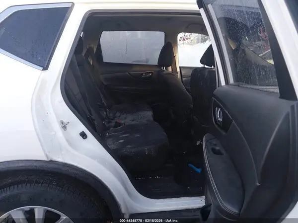 JN8AT2MT9KW260252 2019 NISSAN ROGUE - Image 8