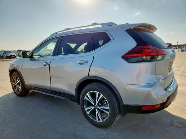 JN8AT2MT9KW260817 2019 NISSAN ROGUE - Image 2