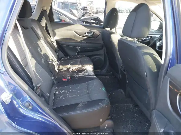 JN8AT2MT9KW261935 2019 NISSAN ROGUE - Image 8