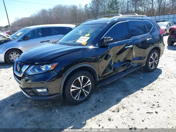 JN8AT2MT9KW262244 2019 NISSAN ROGUE - Image 2