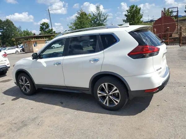 JN8AT2MT9KW262325 2019 NISSAN ROGUE - Image 2