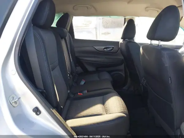 JN8AT2MT9KW263622 2019 NISSAN ROGUE - Image 8