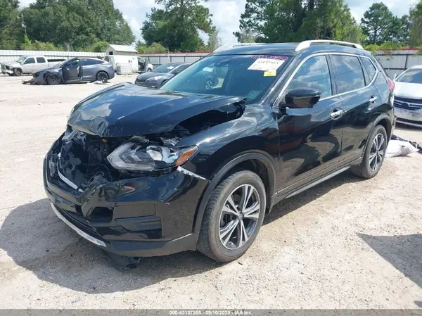 JN8AT2MT9KW266701 2019 NISSAN ROGUE - Image 2