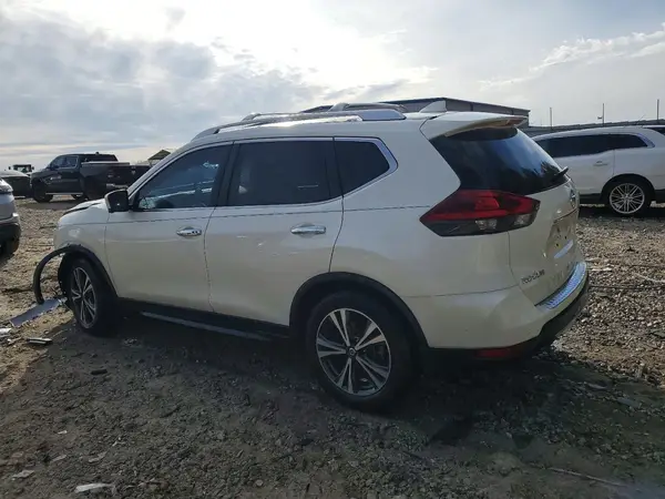 JN8AT2MT9KW266861 2019 NISSAN ROGUE - Image 2