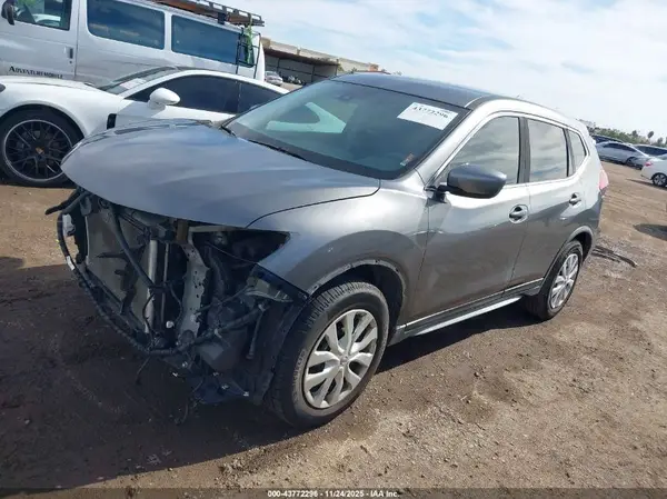 JN8AT2MT9KW266908 2019 NISSAN ROGUE - Image 2