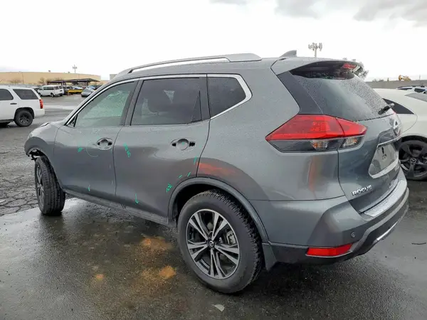 JN8AT2MT9KW268366 2019 NISSAN ROGUE - Image 2