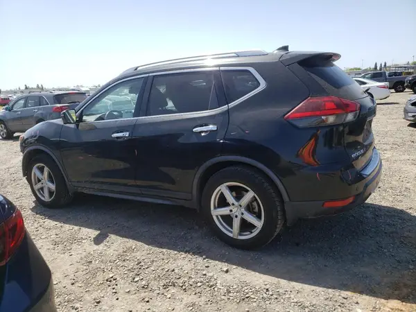JN8AT2MT9KW268447 2019 NISSAN ROGUE - Image 2