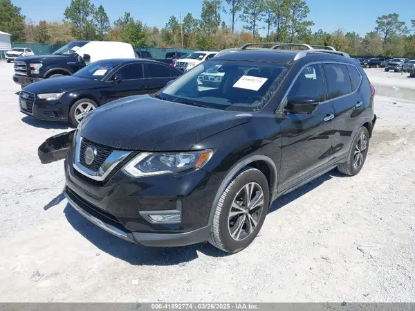 JN8AT2MT9KW268688 2019 NISSAN ROGUE - Image 2