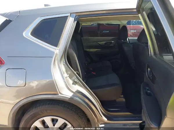 JN8AT2MT9KW503266 2019 NISSAN ROGUE - Image 8