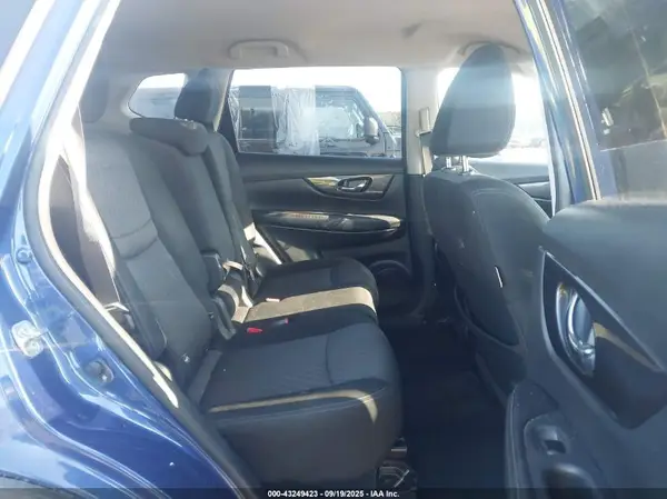 JN8AT2MT9KW503302 2019 NISSAN ROGUE - Image 8