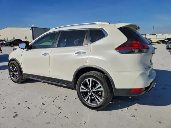 JN8AT2MT9LW018188 2020 NISSAN ROGUE - Image 2