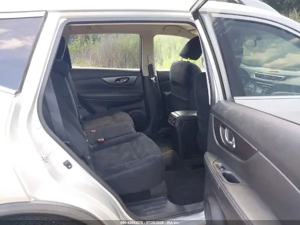 JN8AT2MTXGW010493 2016 NISSAN ROGUE - Image 8