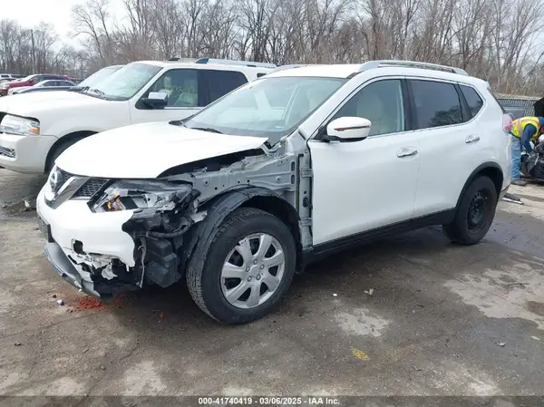 JN8AT2MTXGW011773 2016 NISSAN ROGUE - Image 2