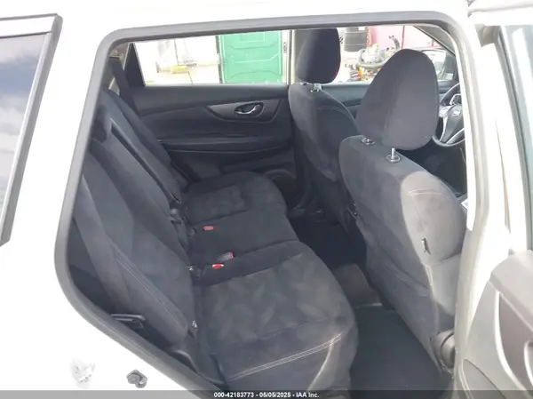 JN8AT2MTXGW018187 2016 NISSAN ROGUE - Image 8