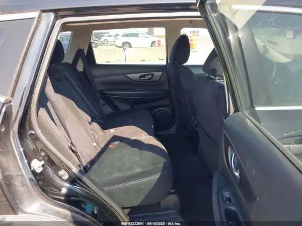 JN8AT2MTXGW018917 2016 NISSAN ROGUE - Image 8