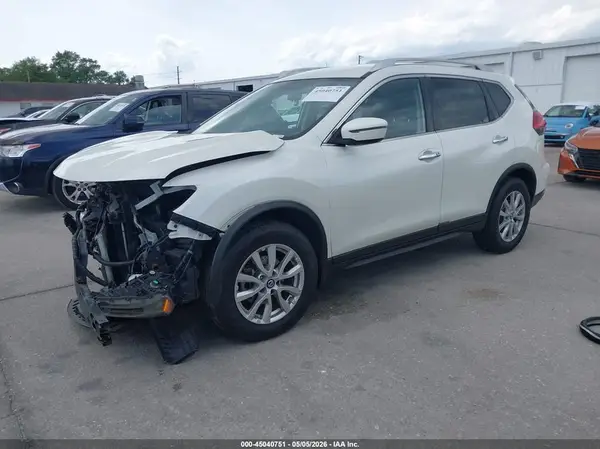 JN8AT2MTXHW130974 2017 NISSAN ROGUE - Image 2
