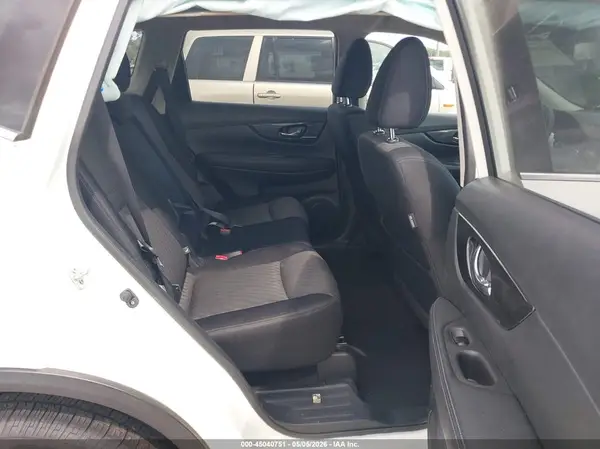 JN8AT2MTXHW130974 2017 NISSAN ROGUE - Image 8