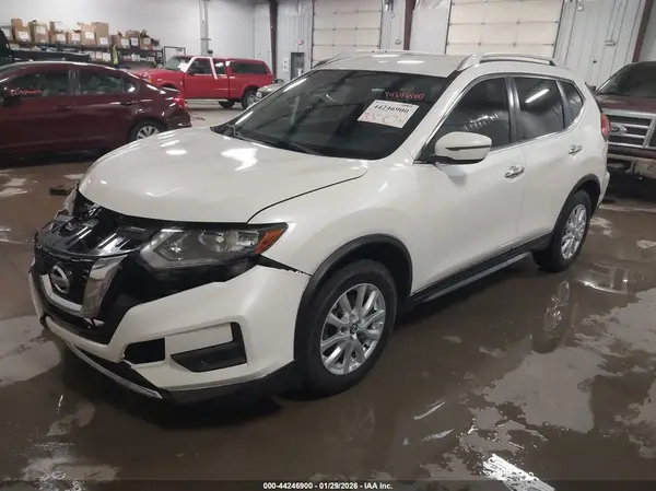 JN8AT2MTXHW131543 2017 NISSAN ROGUE - Image 2