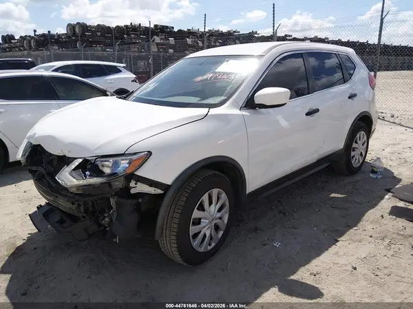 JN8AT2MTXHW133227 2017 NISSAN ROGUE - Image 2