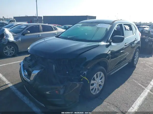 JN8AT2MTXHW133826 2017 NISSAN ROGUE - Image 2