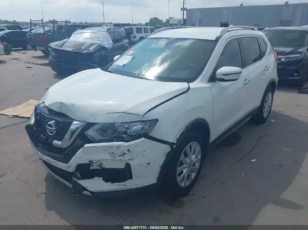 JN8AT2MTXHW135107 2017 NISSAN ROGUE - Image 2