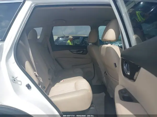 JN8AT2MTXHW135107 2017 NISSAN ROGUE - Image 8