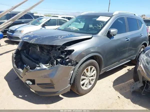 JN8AT2MTXHW135348 2017 NISSAN ROGUE - Image 2