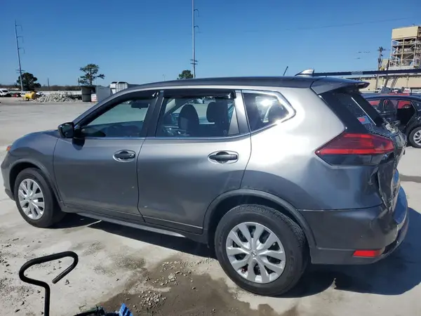 JN8AT2MTXHW136368 2017 NISSAN ROGUE - Image 2