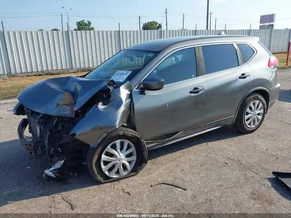 JN8AT2MTXHW136547 2017 NISSAN ROGUE - Image 2
