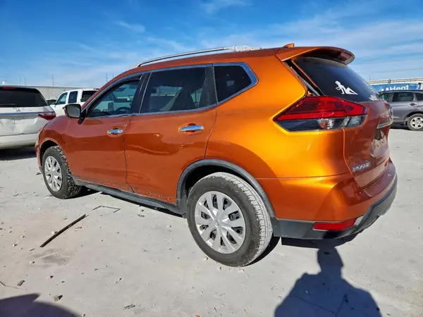 JN8AT2MTXHW137133 2017 NISSAN ROGUE - Image 2