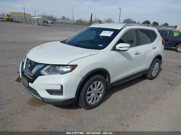 JN8AT2MTXHW138041 2017 NISSAN ROGUE - Image 2
