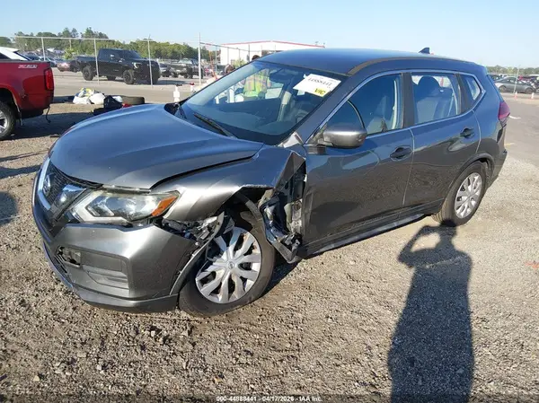 JN8AT2MTXHW138542 2017 NISSAN ROGUE - Image 2
