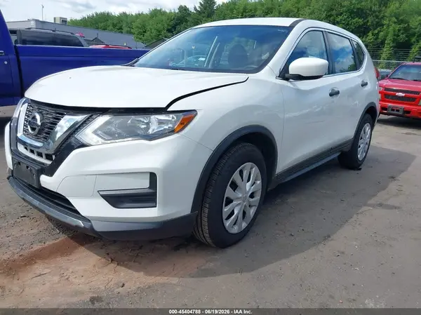 JN8AT2MTXHW141232 2017 NISSAN ROGUE - Image 2