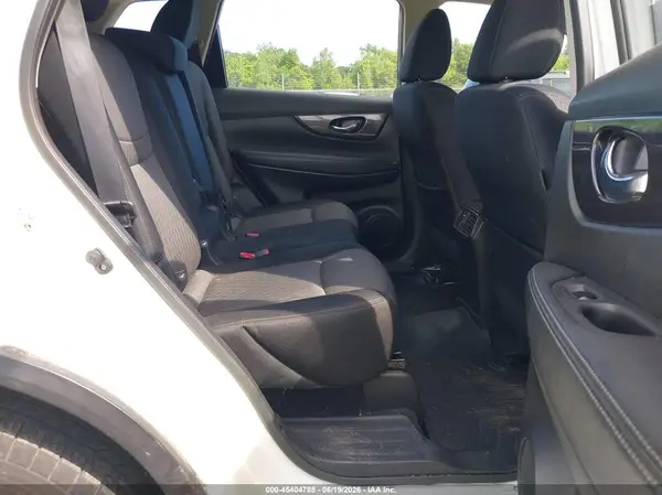 JN8AT2MTXHW141232 2017 NISSAN ROGUE - Image 8