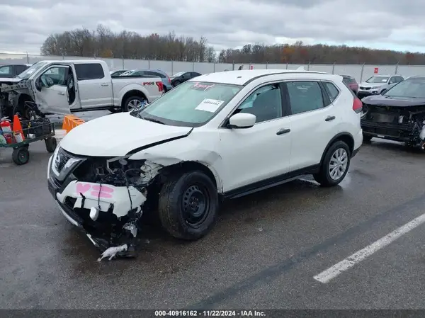 JN8AT2MTXHW141330 2017 NISSAN ROGUE - Image 2