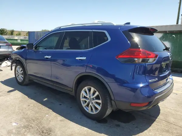 JN8AT2MTXHW141702 2017 NISSAN ROGUE - Image 2
